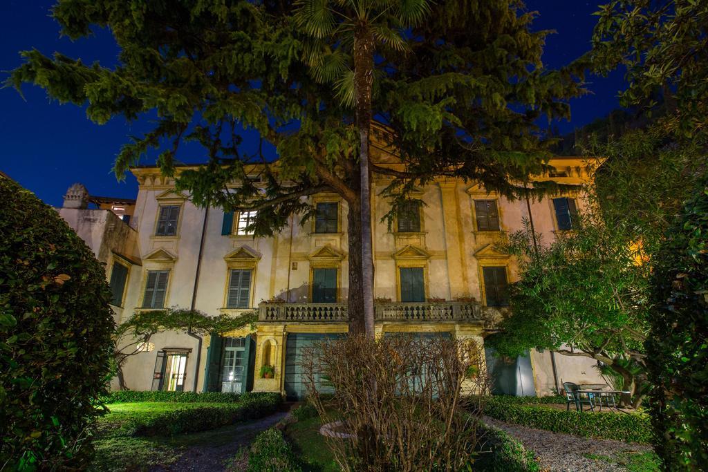 Il Batti Apartment Water Front And Private Beach Toscolano Maderno Exterior photo