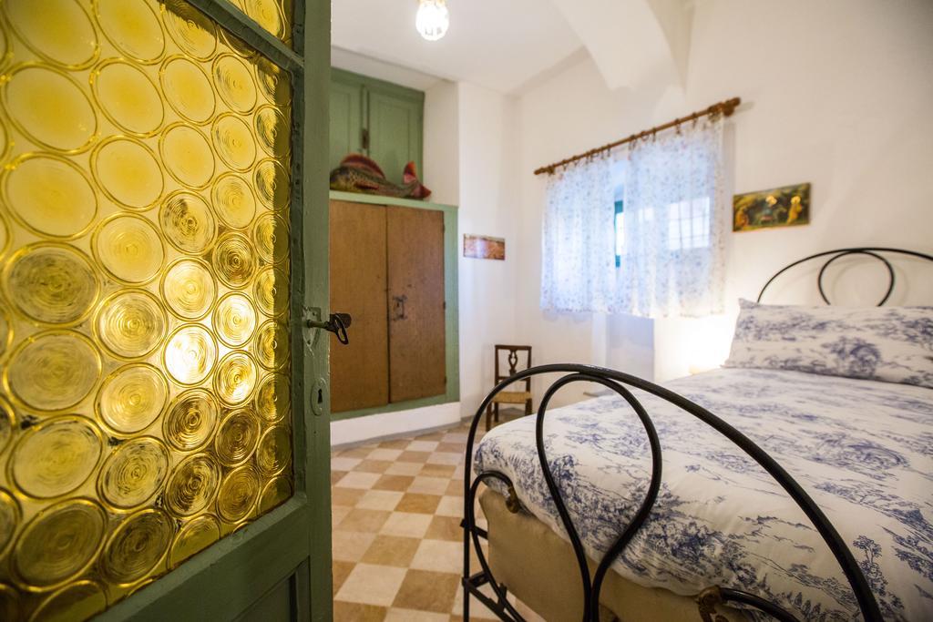 Il Batti Apartment Water Front And Private Beach Toscolano Maderno Exterior photo