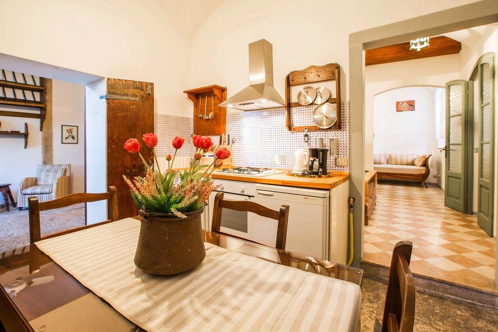 Il Batti Apartment Water Front And Private Beach Toscolano Maderno Exterior photo